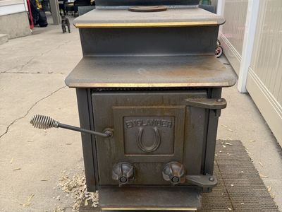 Wood burning stove/heater