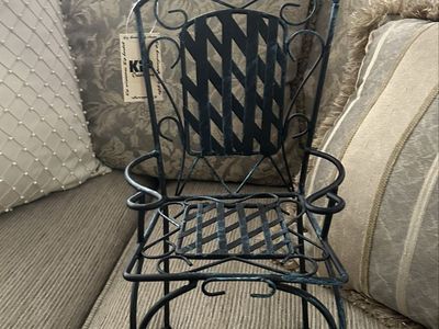 17 Inch Decorative Chair