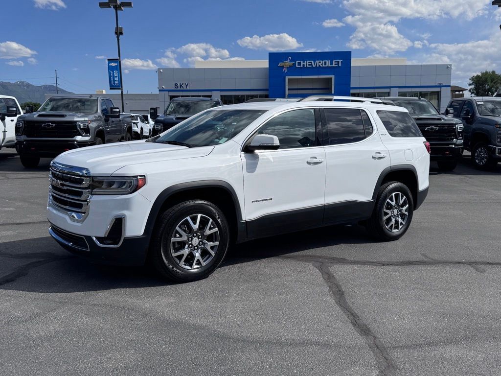 2023 GMC Acadia SLT