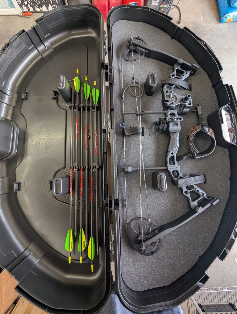 Diamond Infinite Edge compound bow setup