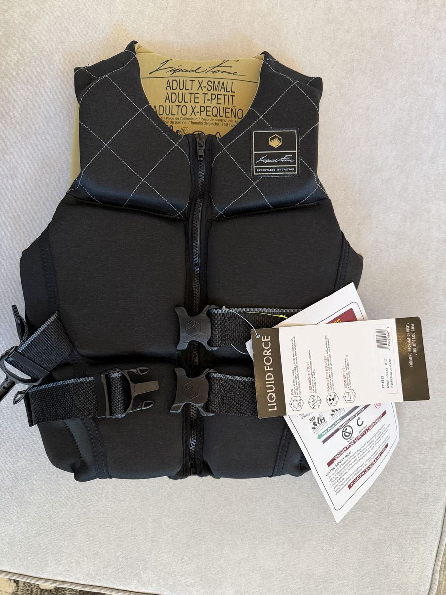 Liquid Force Life jacket