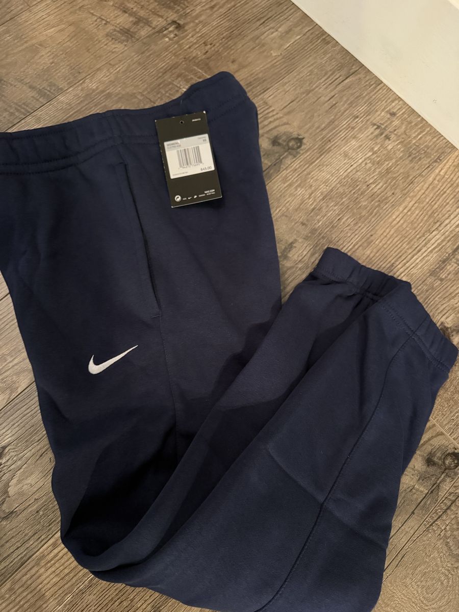 Nike sweatpants- women’s new with tags
