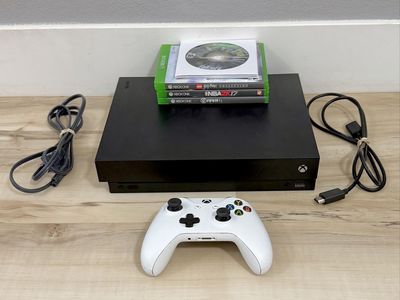 Xbox One X + 7-Games