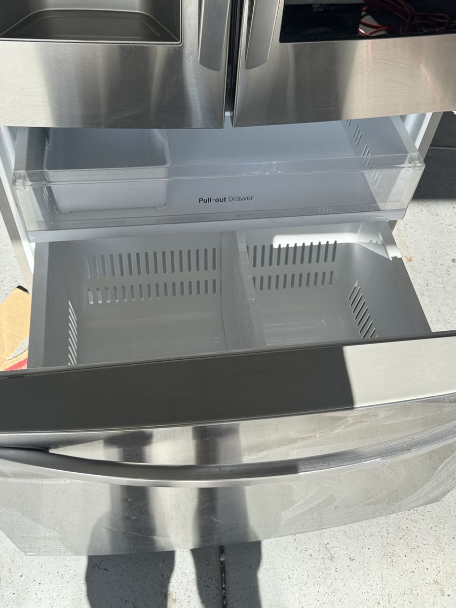 Main image 5