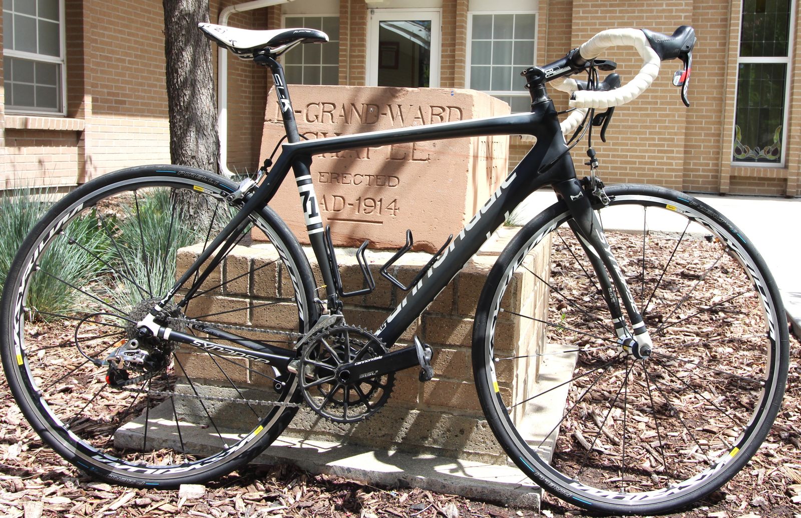 $8400 Cannondale Hi-Mod Synapse (Lab 71 / Black Inc) carbon road bike SRAM Red - 54cm - Mavic Ksyrium wheels