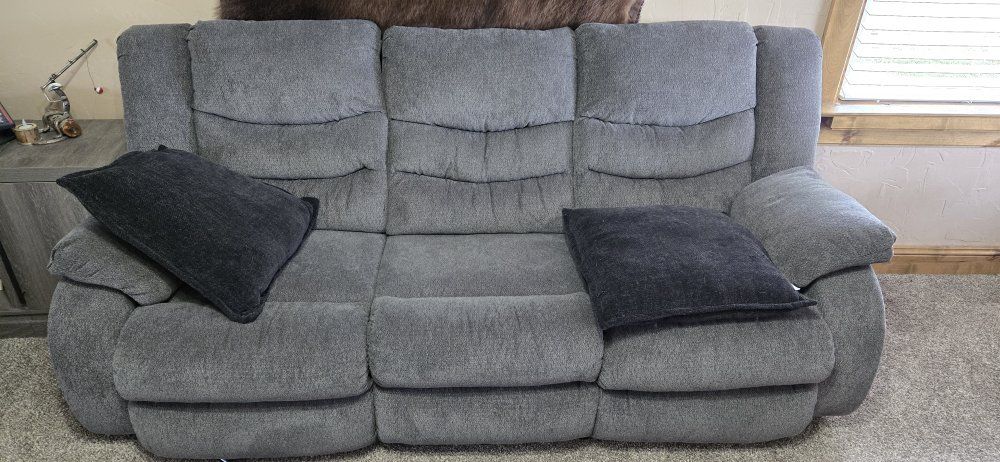 Reclining couch