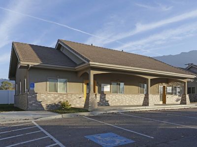 Office Space for Rent – Single Office, Half Suite, or Full Building – Pleasant Grove Main St. 84062