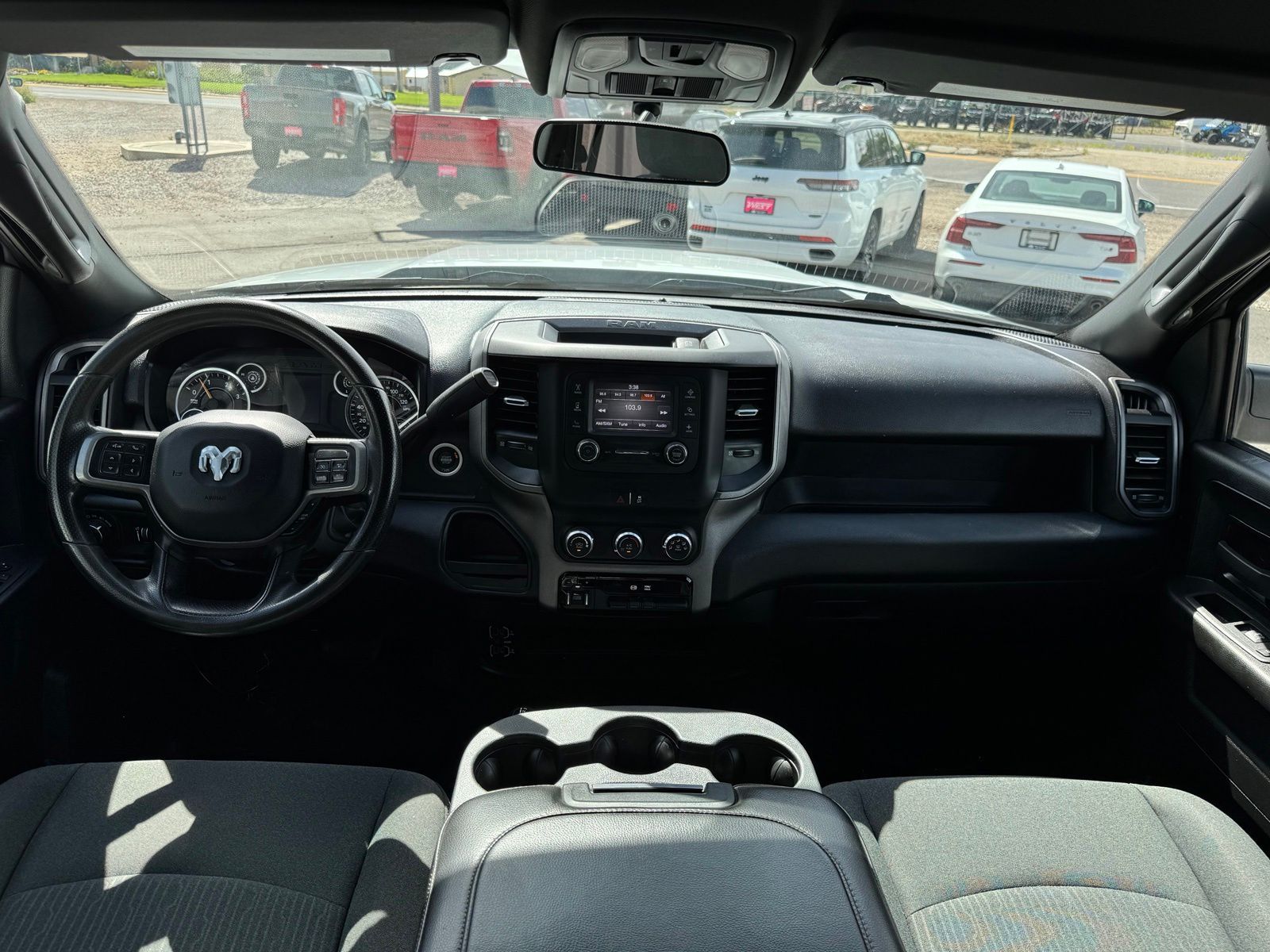 Main image 28