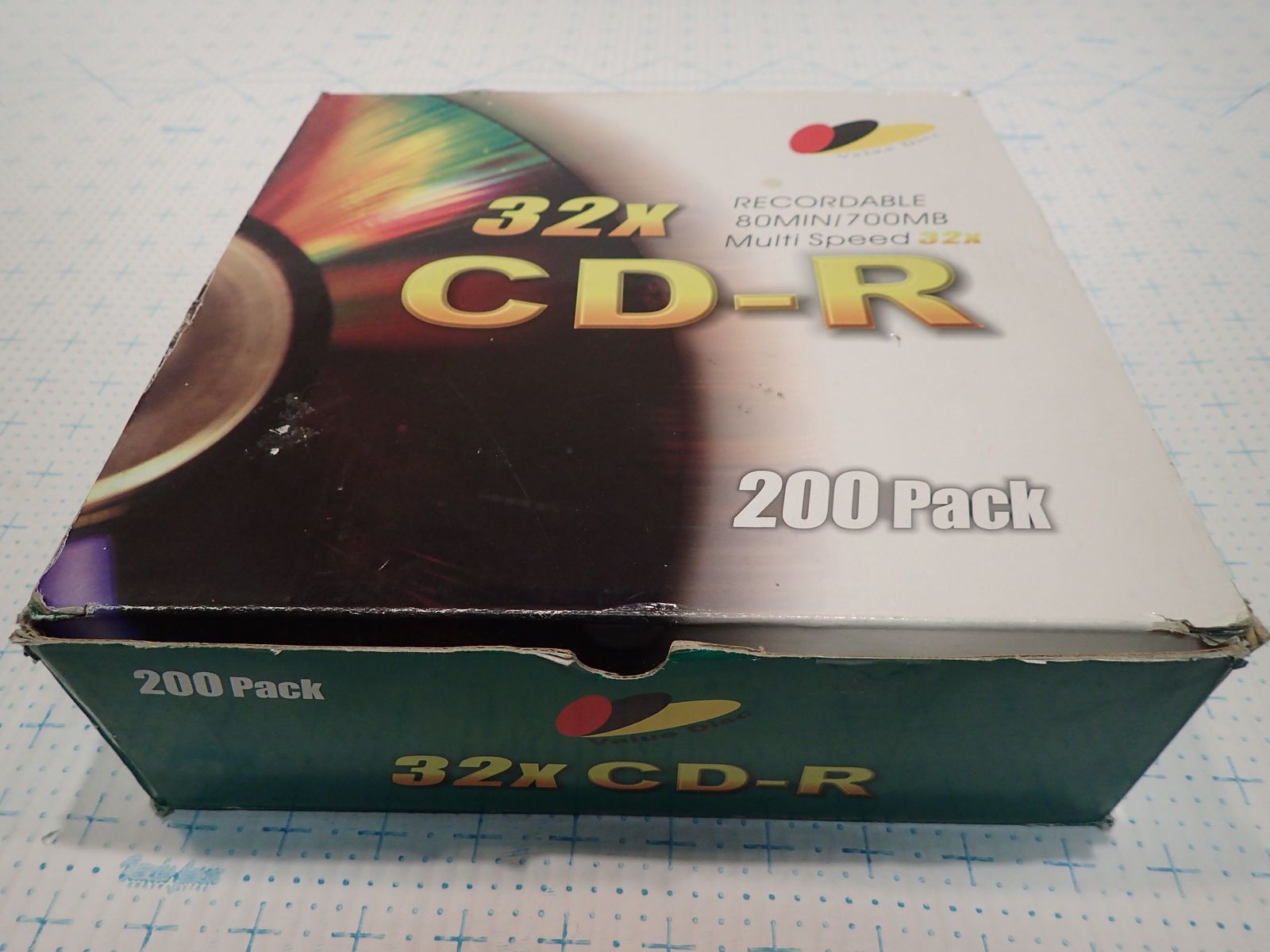 Blank Recordable Discs, CD-R 700 MB/80 Min 32X Muti Speed 200 Pack (-1)
