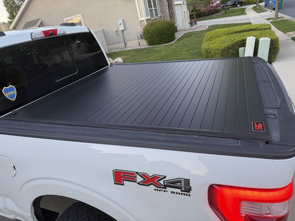 Bed Cover / Tonneau Cover - Rough Country - Ford F-150