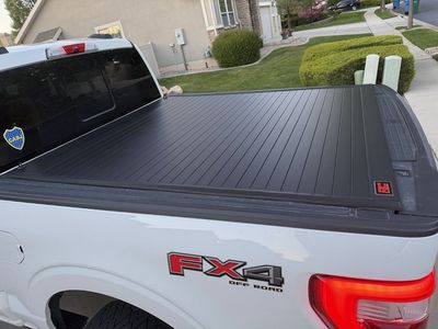 Bed Cover / Tonneau Cover - Rough Country - Ford F-150