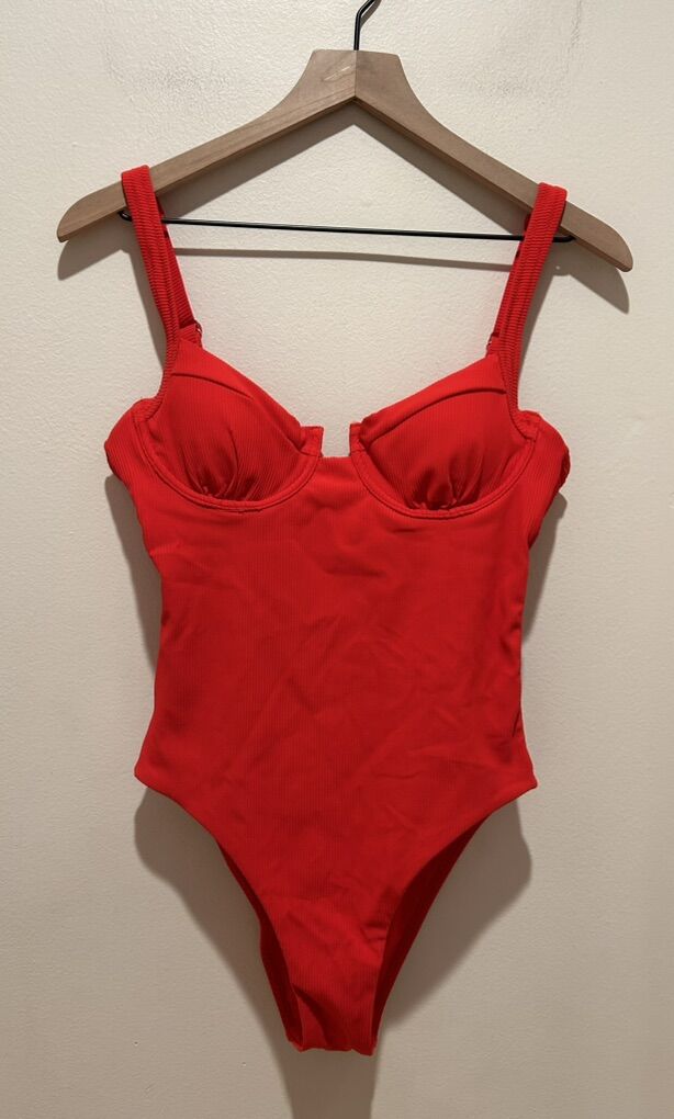 NWT Berlook Red Ribbed Underwire Swimsuit Small