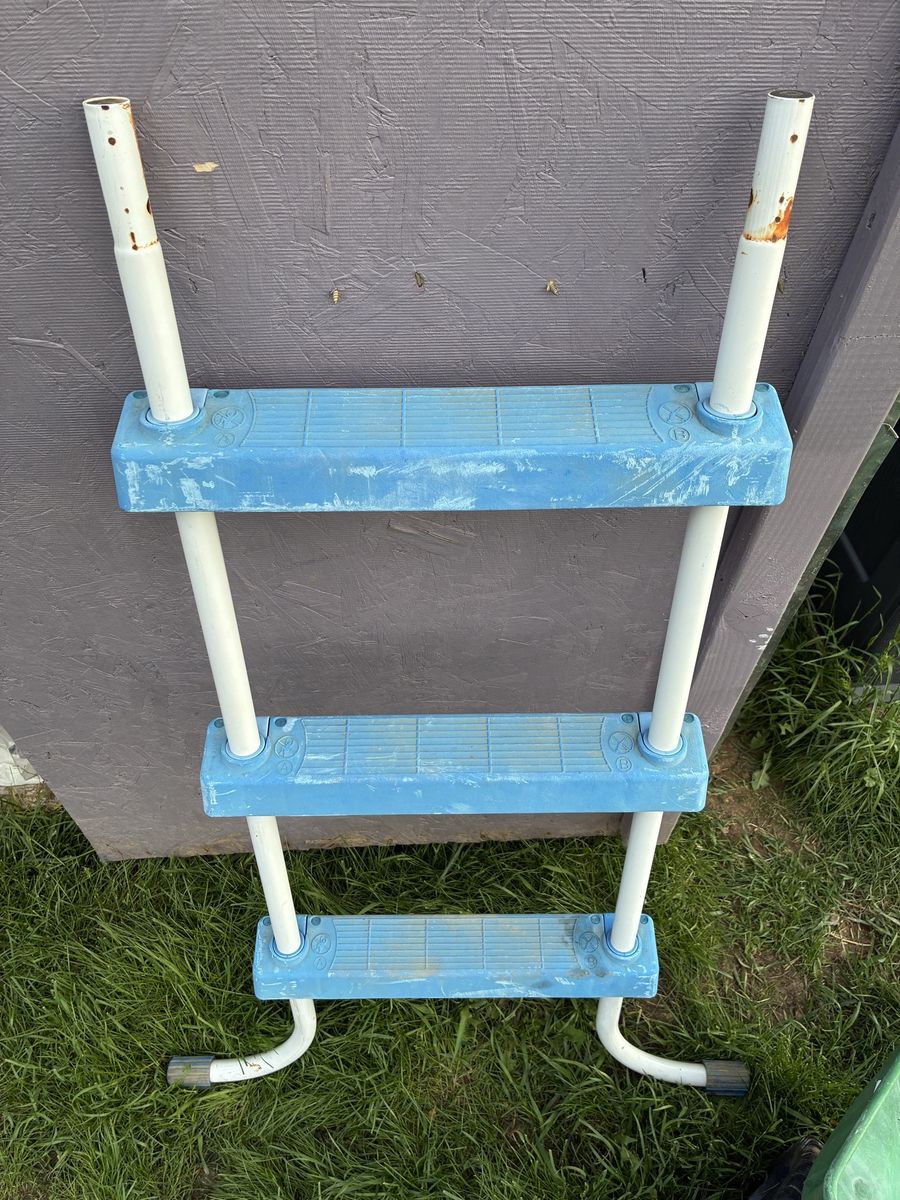 Small Pool Ladder