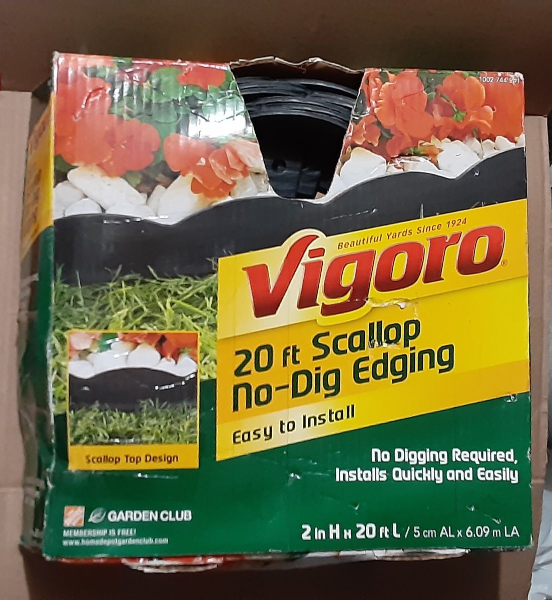 New Vigoro Black Scalloped Polyethylene 20' x 2.25" No-Dig Edging - Flexible And Durable