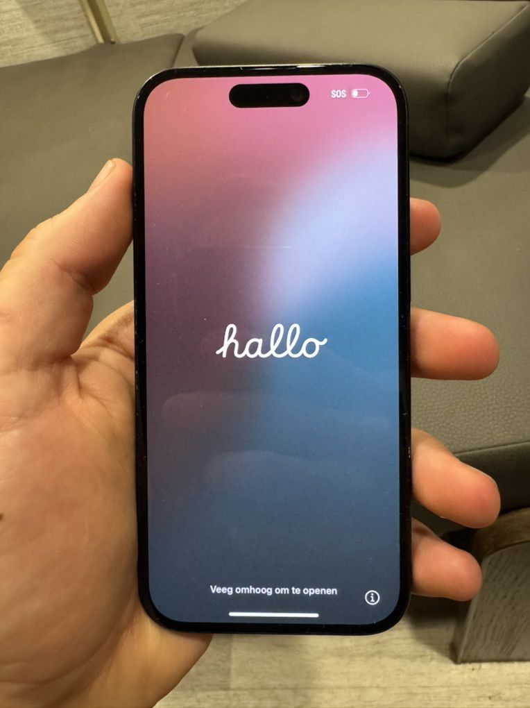 iPhone 15 - Unlocked - 128 Gb