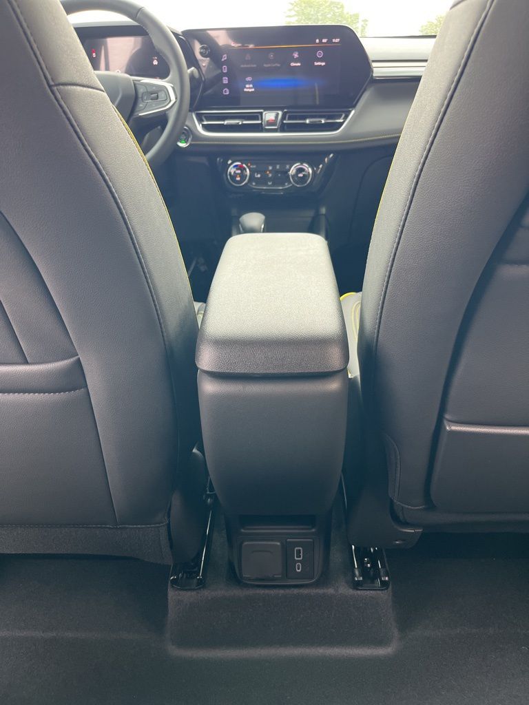 Main image 25