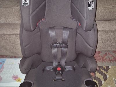 Graco Tranzitions 3-in-1 Harness Toddler Car Seat Forward Facing Highback Backless Booster