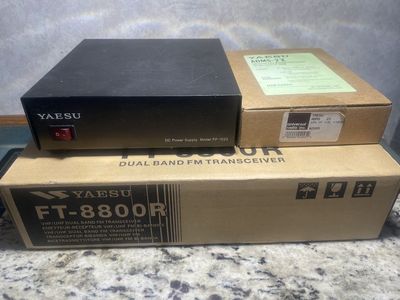 Complete Ham Radio Base Station - Yaesu FT-8800R & 17ft Comet GP-9 Antenna