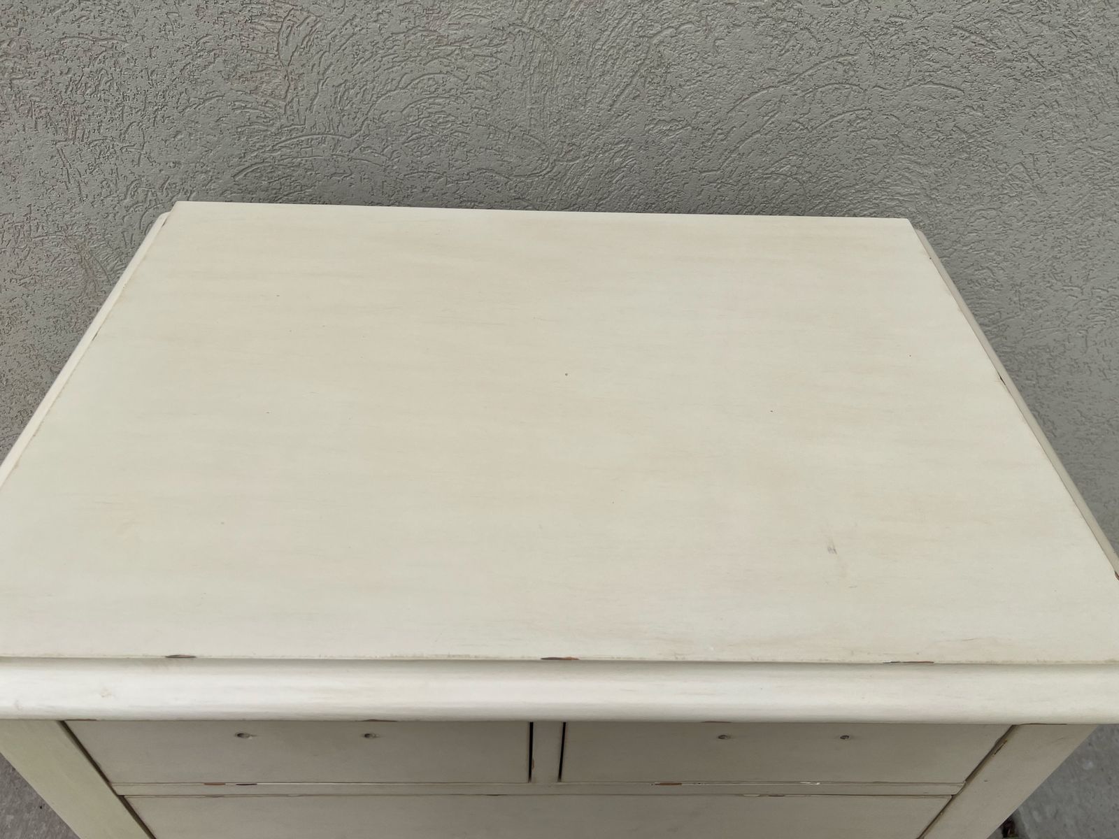 Main image 3
