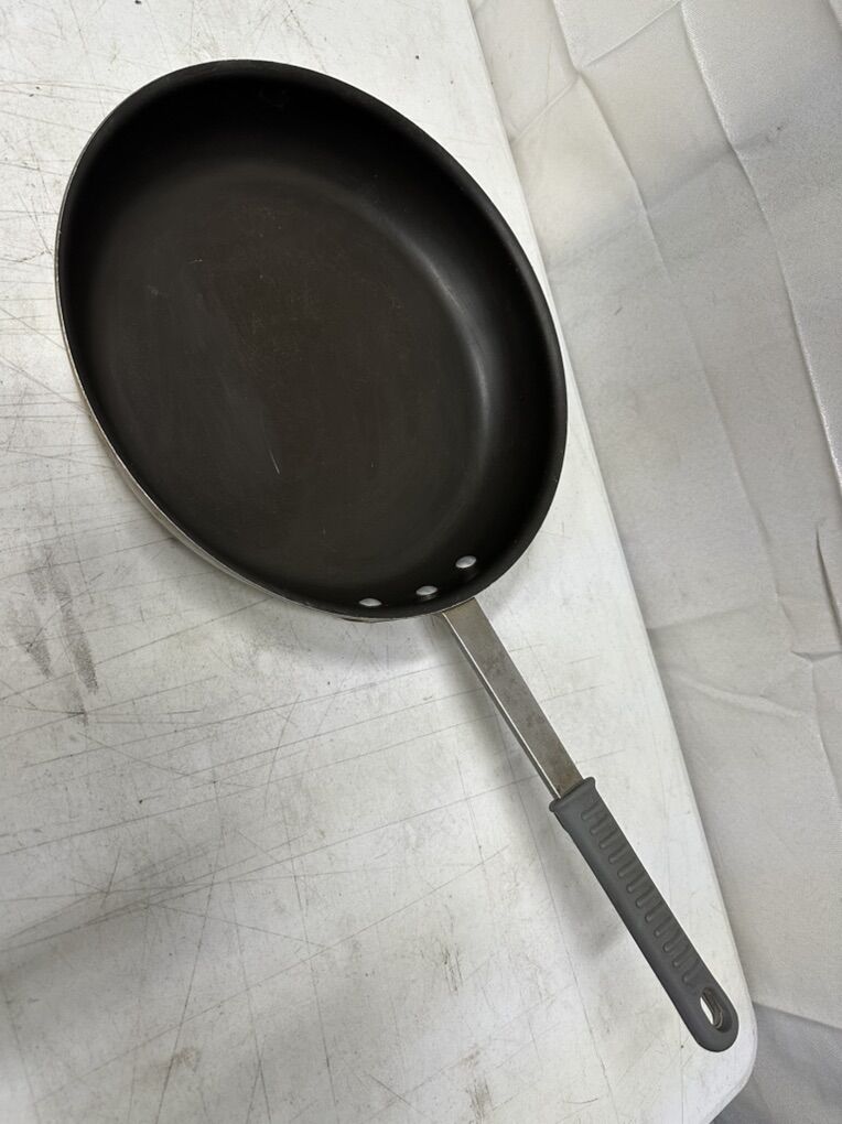Tramontina 14 Inch Fry Pan Long Handle Professiona