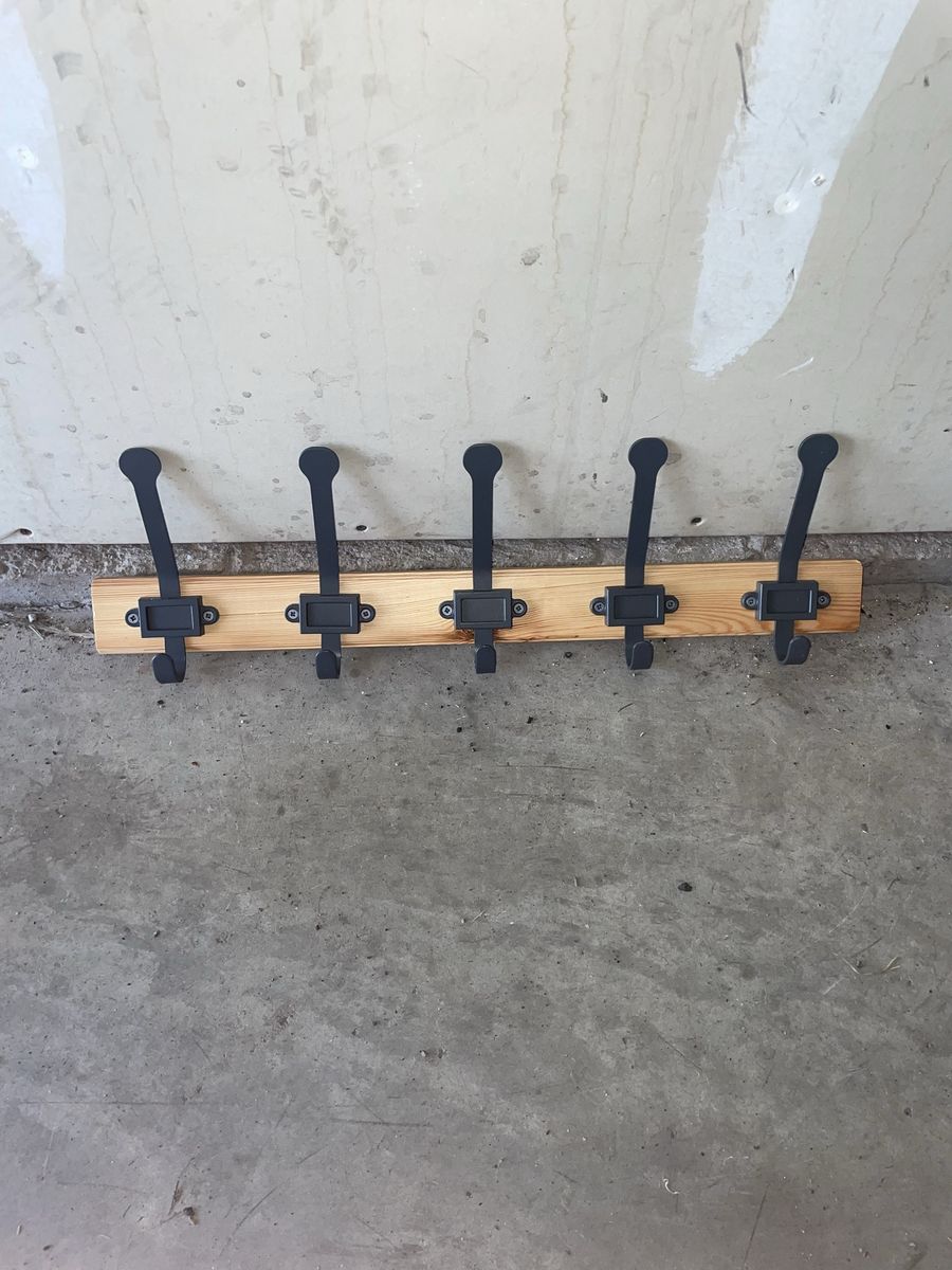 5 hook coat rack