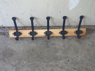 5 hook coat rack