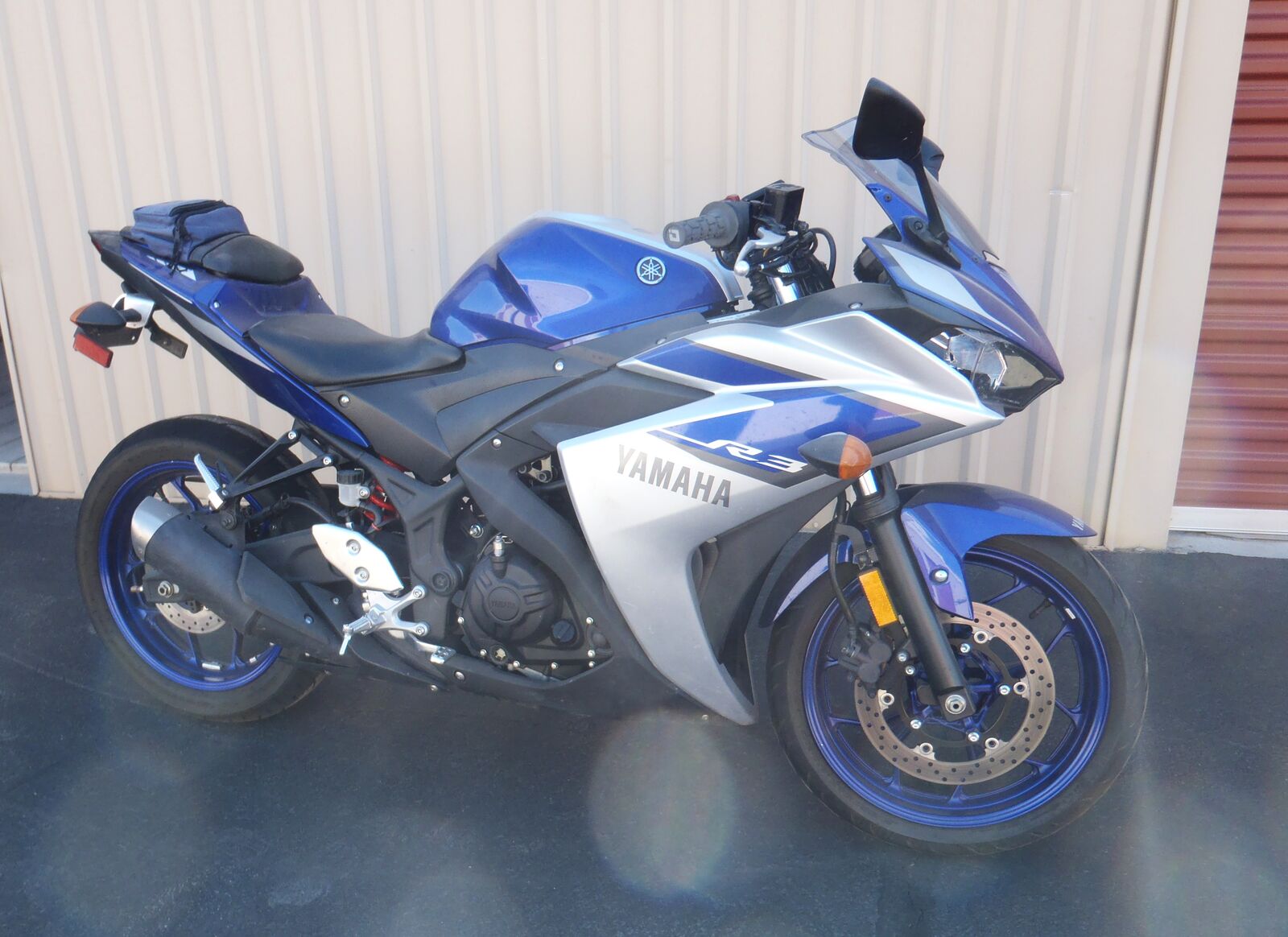 Yamaha YZF-R3 2015  (320cc) sport bike