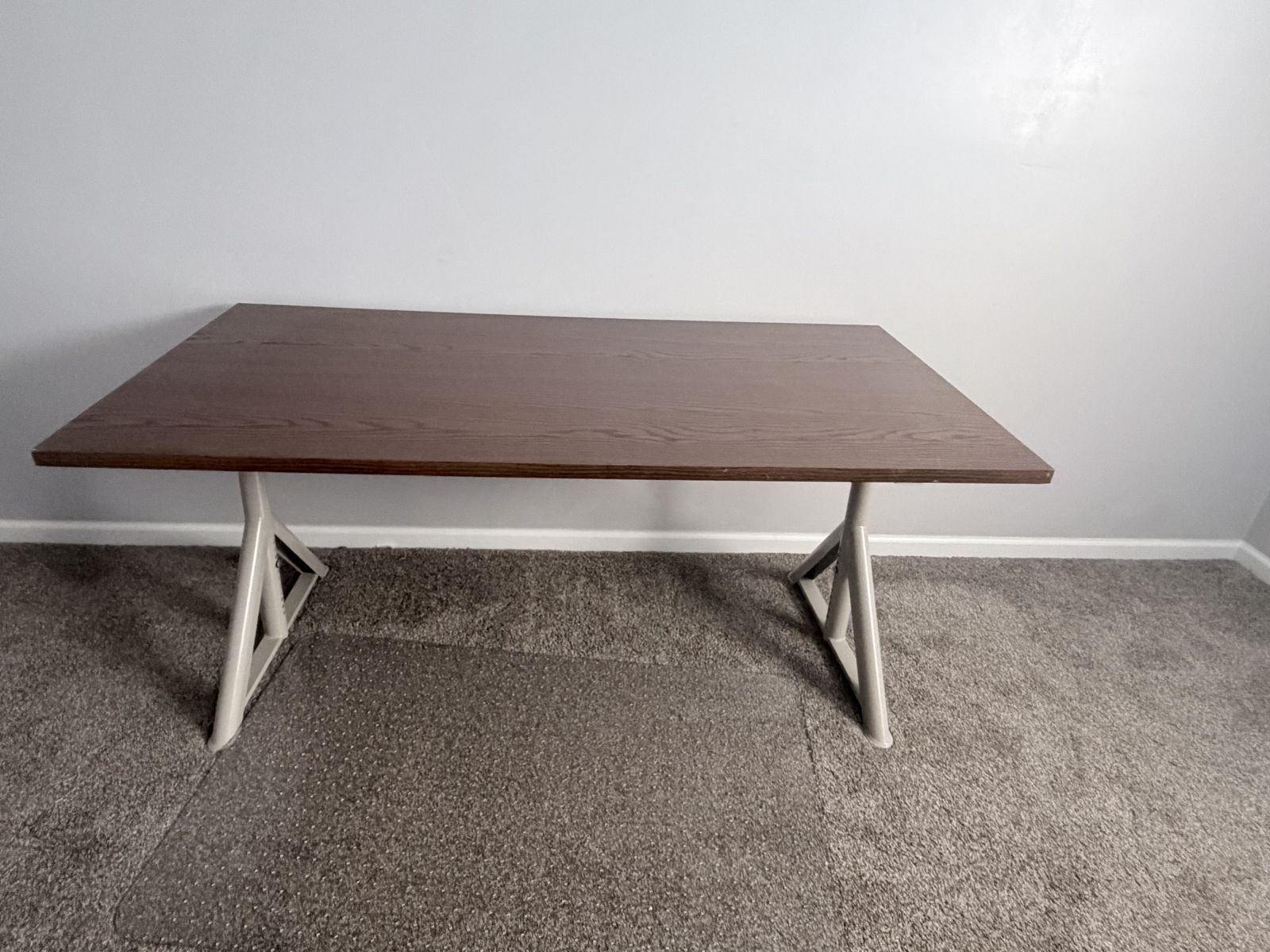 Modern Adjustable Desk