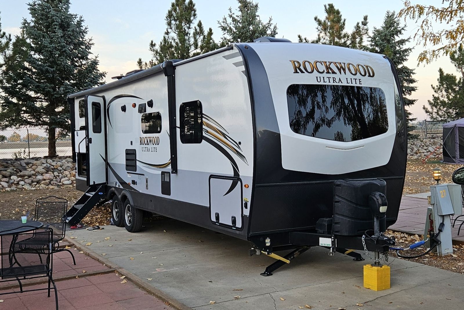 2021 Rockwood Ultra Lite 2706WS Sleeps 10 Priced Below Retail