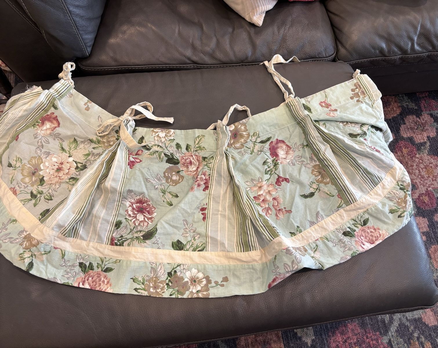 Darling window valance/curtain 36x16