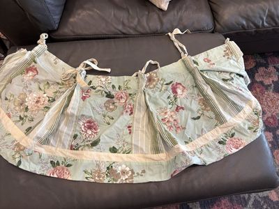 Darling window valance/curtain 36x16
