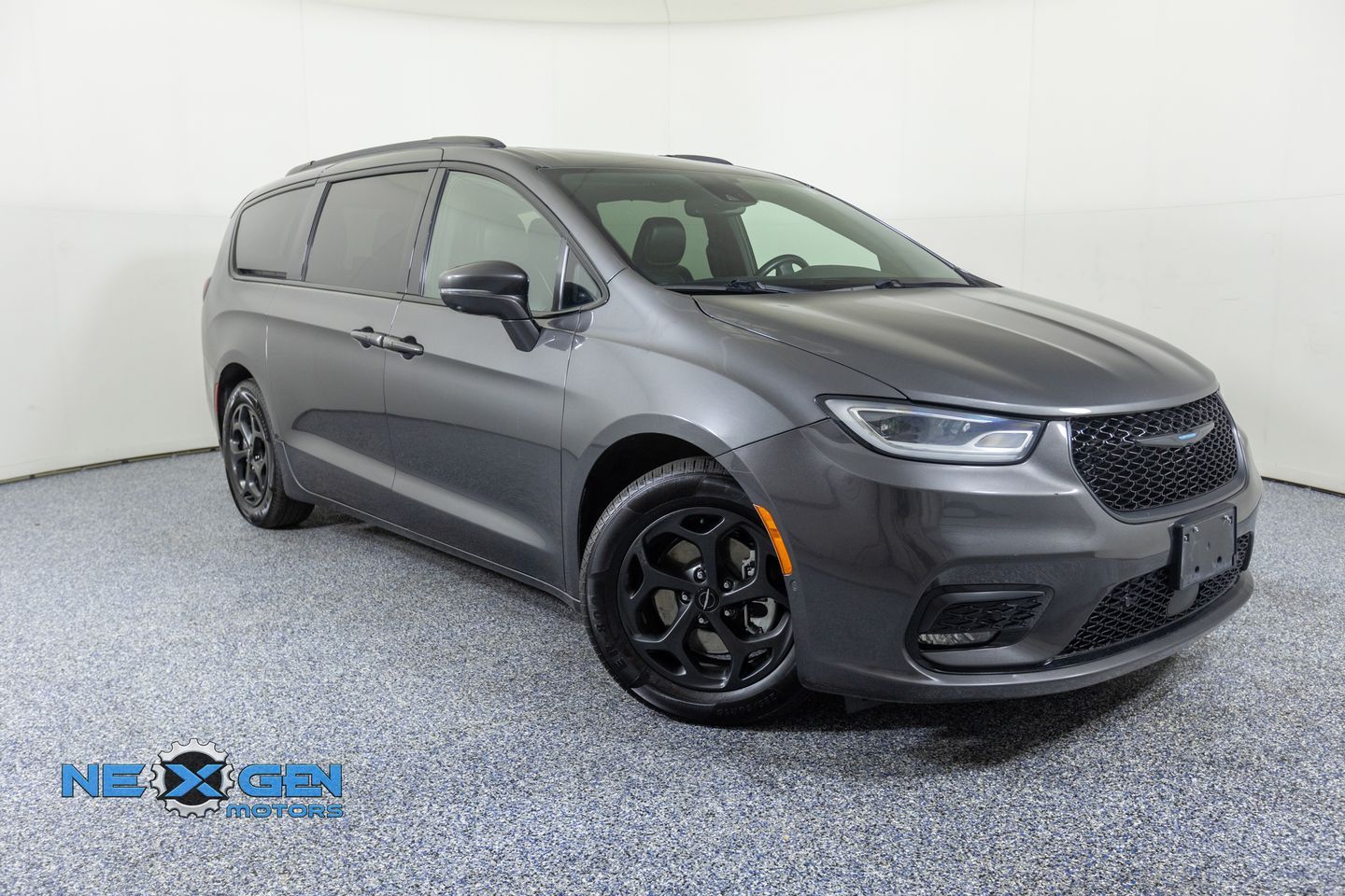 2021 CHRYSLER PACIFICA Limited