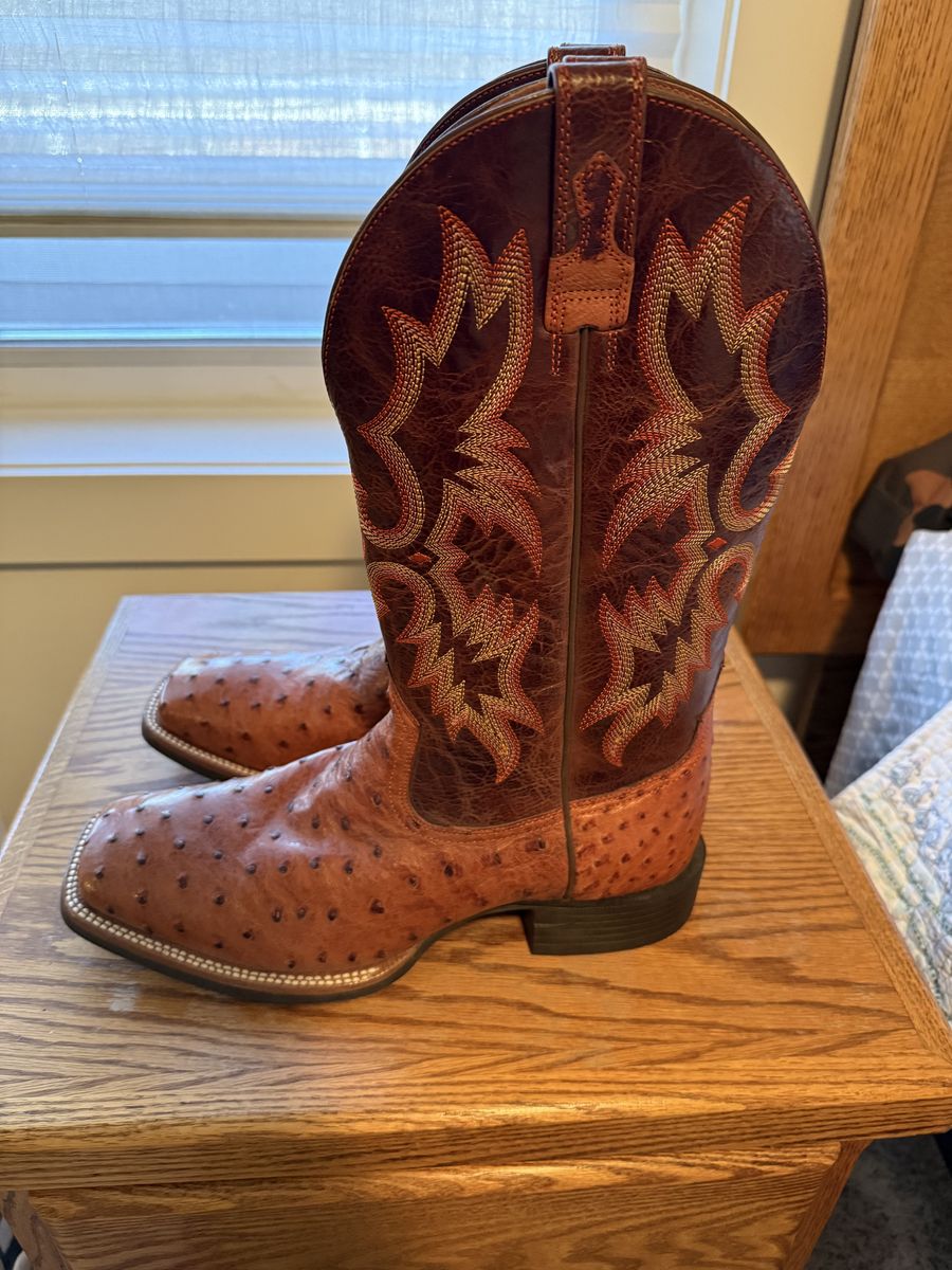 Ariat Quantum Classic Ostrich Boot size 10.5D