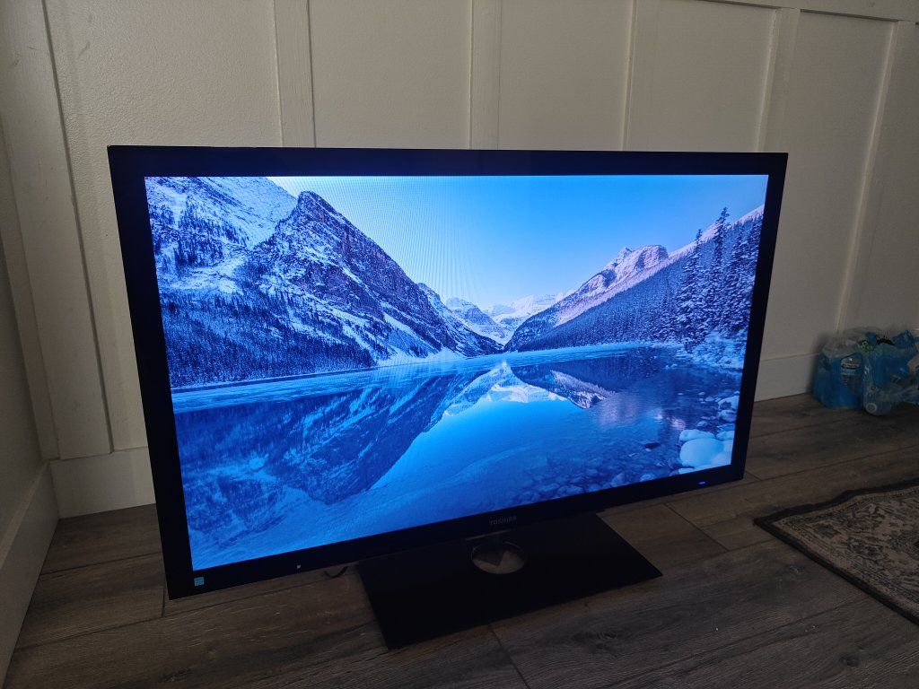 46" 3D LED Toshiba