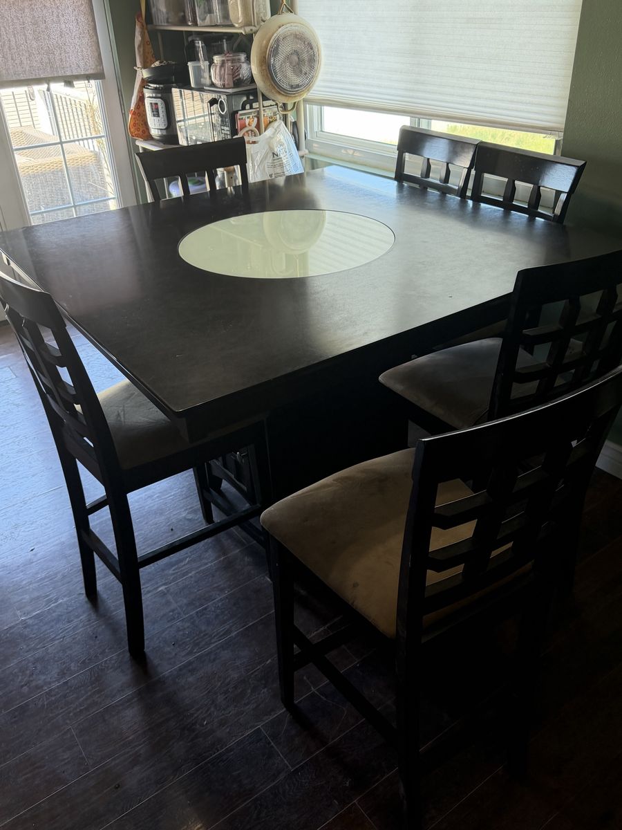 Dinning Table