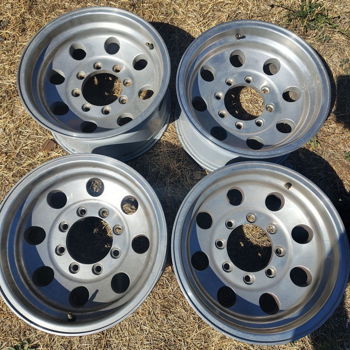 16x8 wheels 8 lug