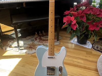 Daphne Blue Fender Vintera '50s Telecaster Modified