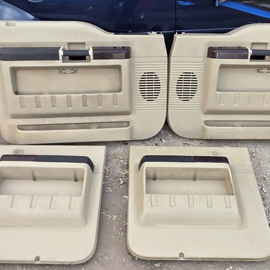 2008 Ford F250 Lariat door panels