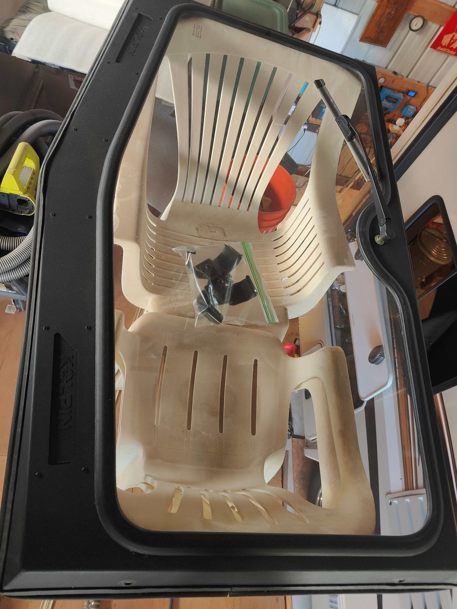 Main image 6