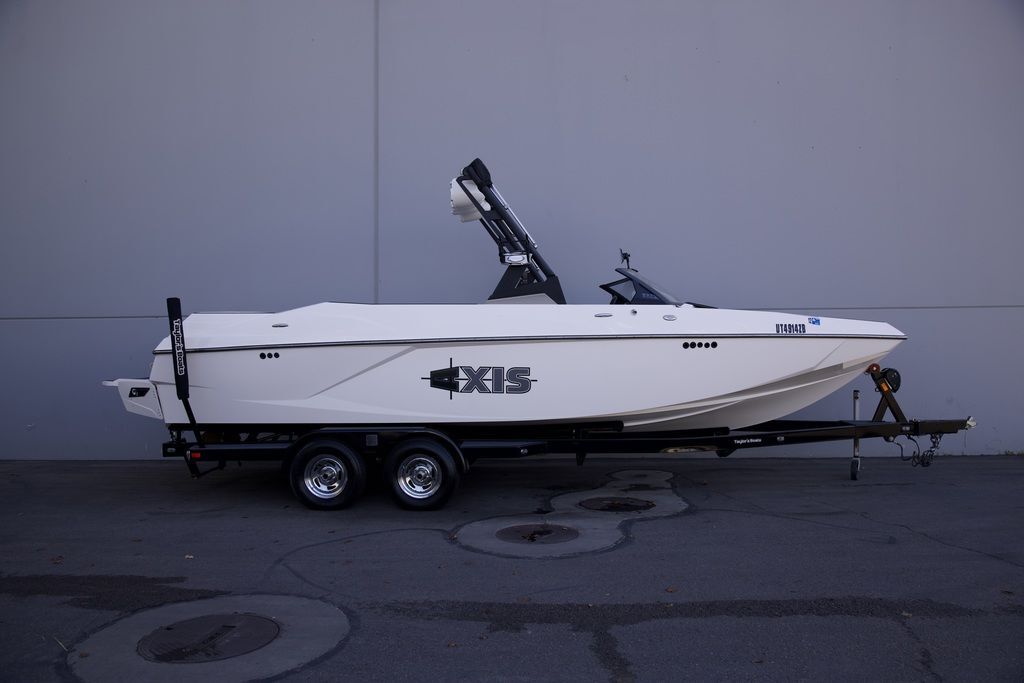 2020 Axis Wake Research A24