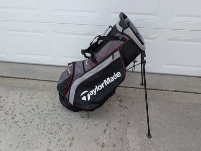 TaylorMade Stand Up Golf Bag