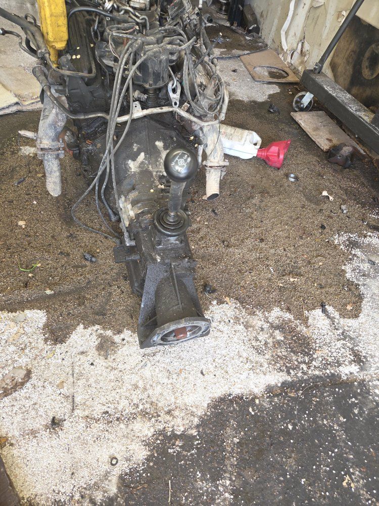 Main image 2