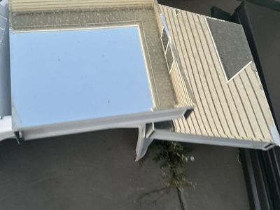 2 medicine cabinet mirrors pick it up anytime within 24hrs