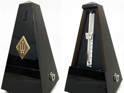 Wittner Maelzel Pyramid Metronome Series 806KA - Glossy Black Wood/Plastic - No Bell - 40-208 BPM