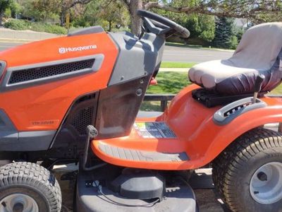 The mower's drive belt is loose Husqvarna YTH22V46 46-Inch 22 HP V-Twin Hydrostatic Riding Lawn Tractor does not drive