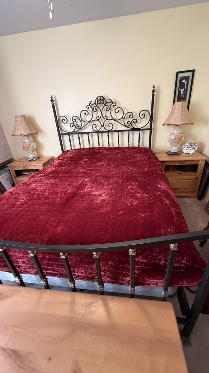 Iron bed