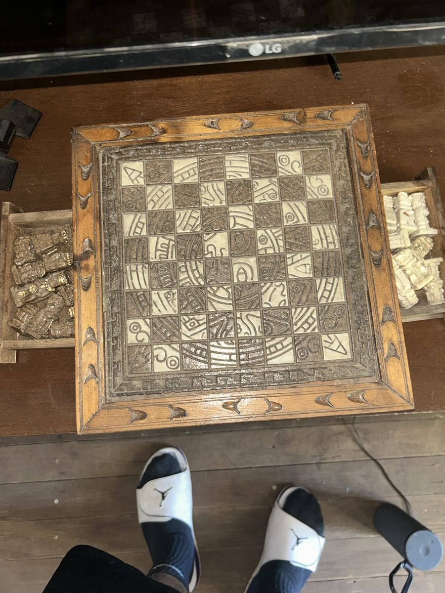 Main image 2