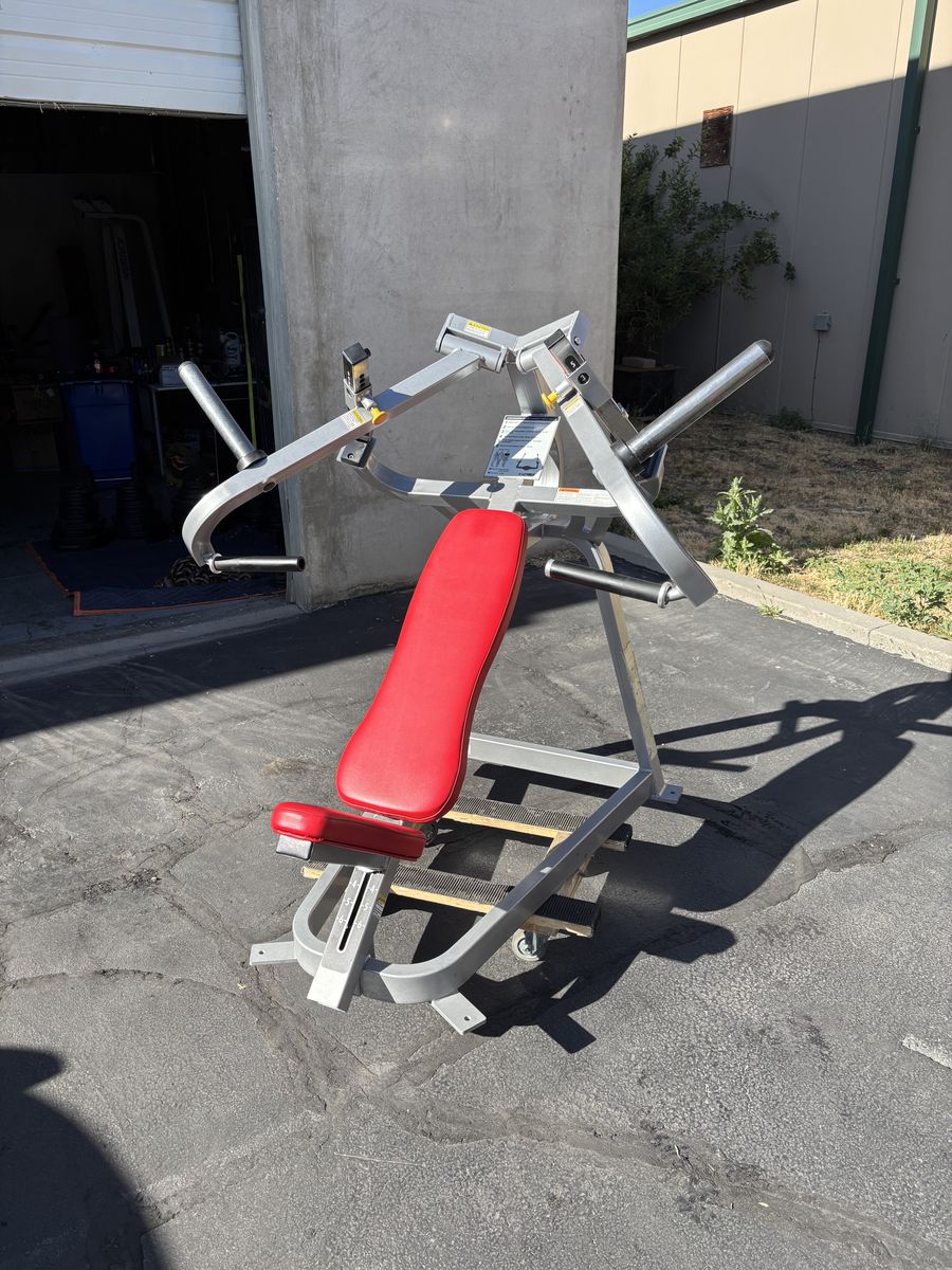 Cybex Commercial Incline Chest Press