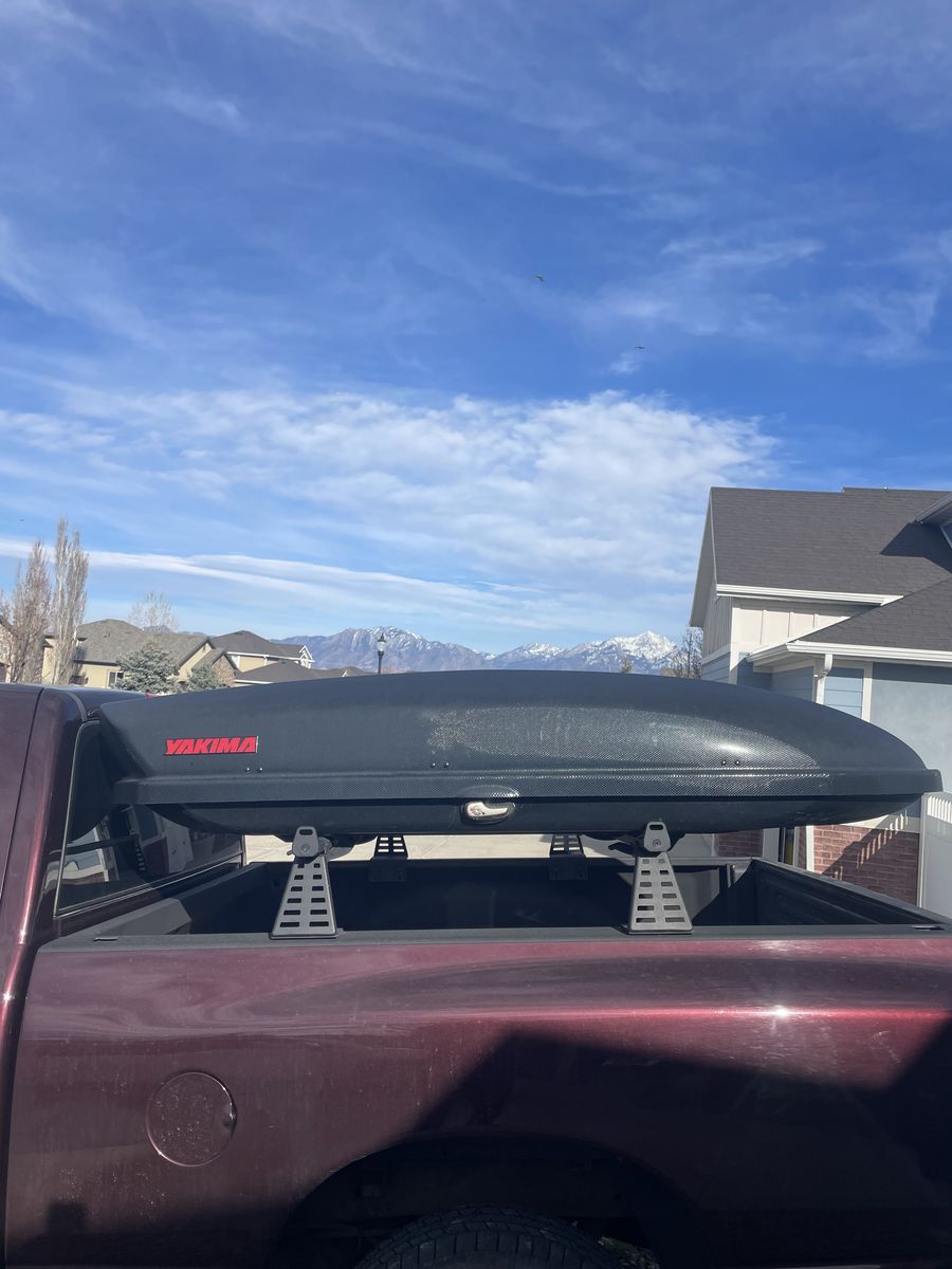 Yakima sky box