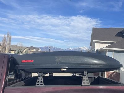 Yakima sky box